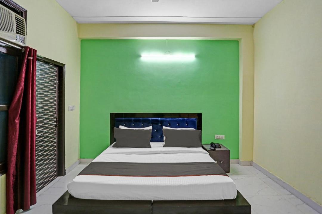 Photo of Bedroom in Sector 70