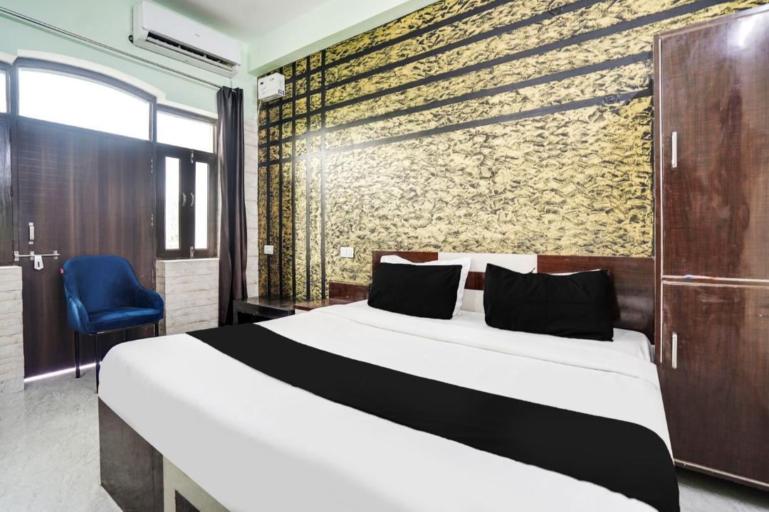 Photo of Bedroom in Allahabad