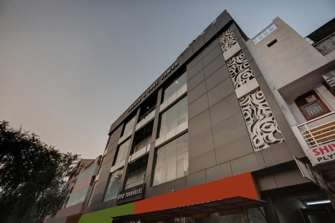 Photo of Buildings in Janakpuri
