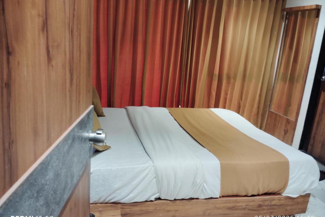 Photo of Bedroom in Thaltej