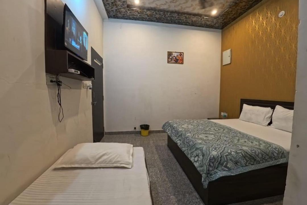 Photo of Bedroom in Khatu