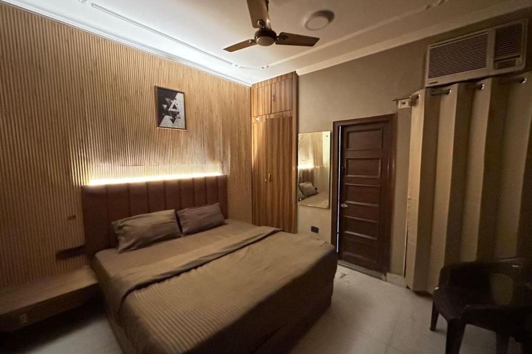 Photo of Bedroom in Janakpuri