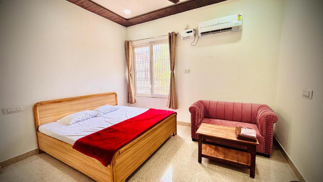 Photo of Bedroom in Mirzapur