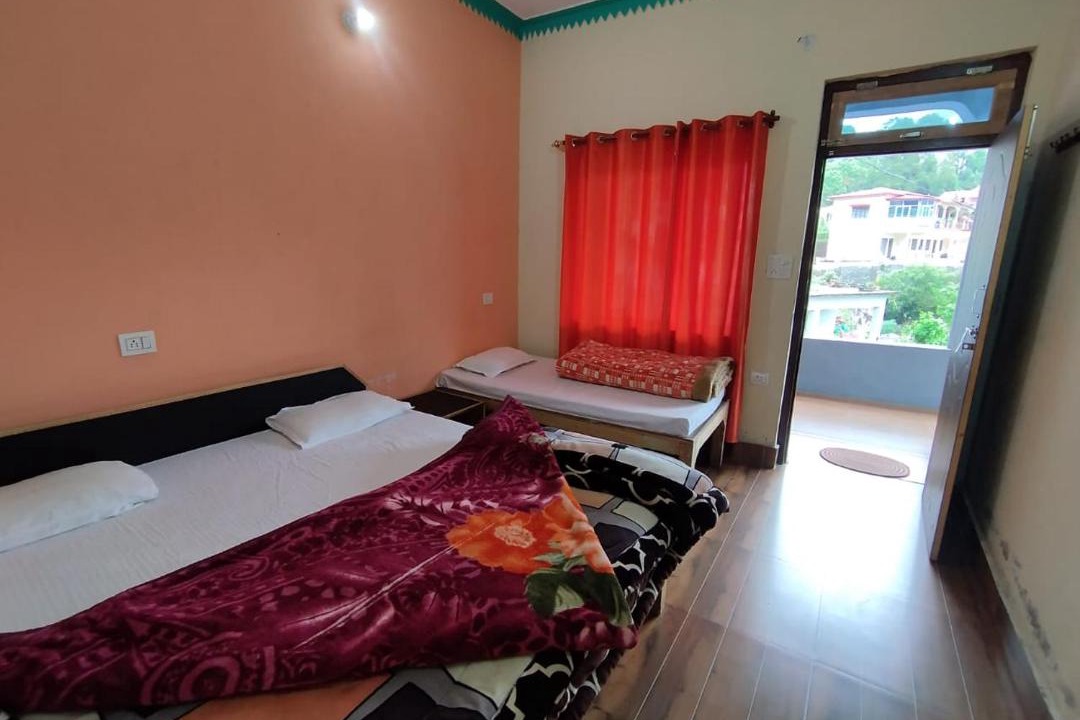 Photo of Bedroom in Ukhimath