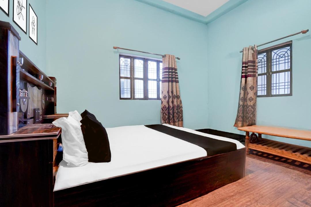 Photo of Bedroom in Gyanpur