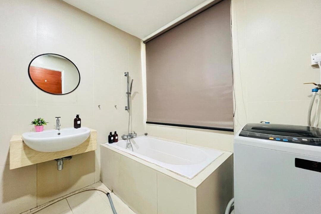 Photo of Bathroom in Imbi