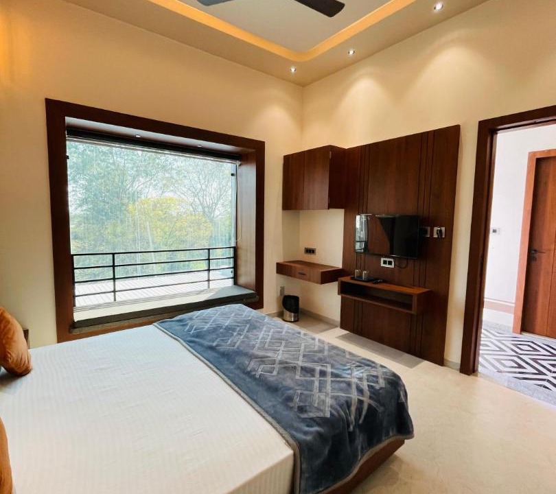 Photo of Bedroom in Bhawani Mandi