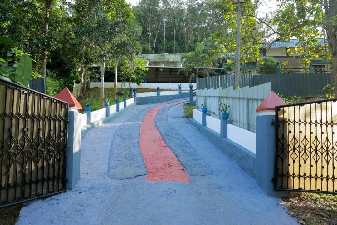 Photo of Others in Kulanada