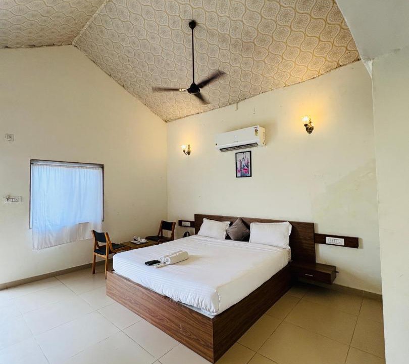 Photo of Bedroom in Rajpipla