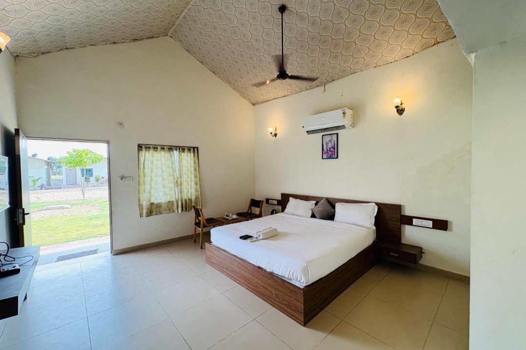 Photo of Bedroom in Rajpipla