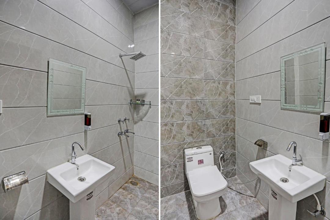 Photo of Bathroom in Kalyanpur