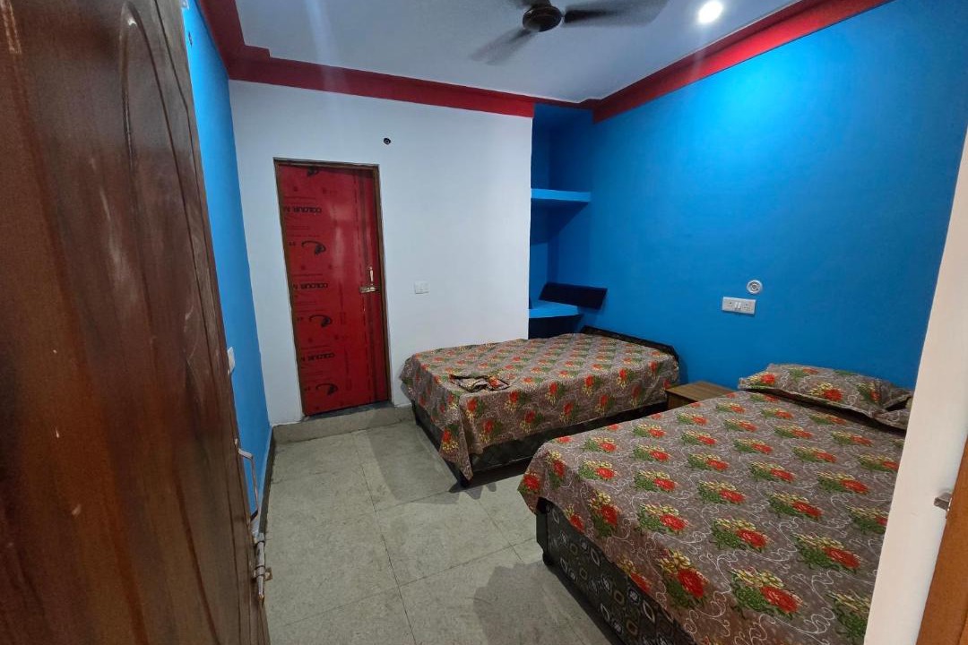 Photo of Bedroom in Narainkoti