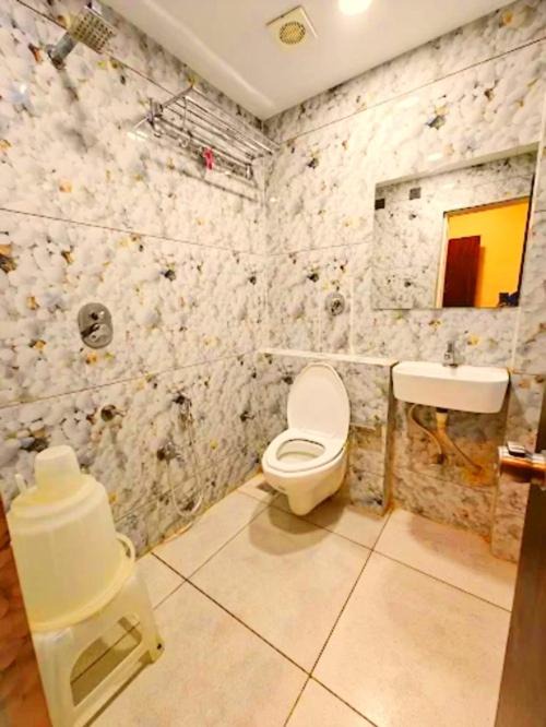 Photo of Bathroom in Rajpipla