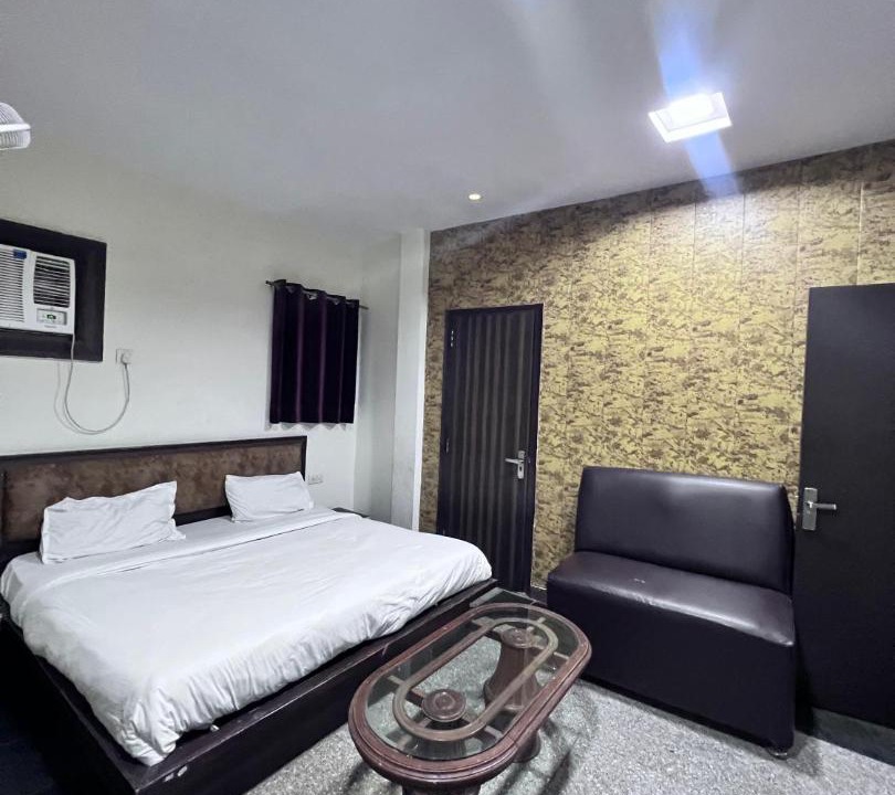 Photo of Bedroom in Malviya Nagar