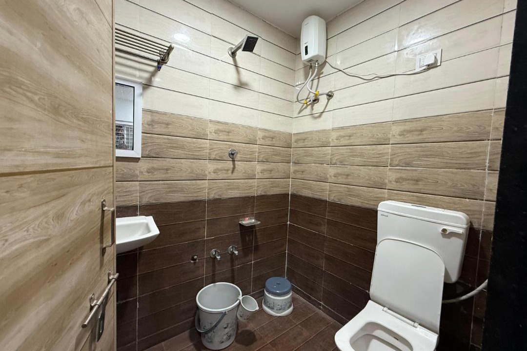 Photo of Bathroom in Rajpipla