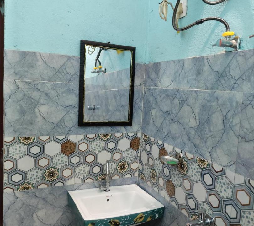 Photo of Bathroom in Ukhimath