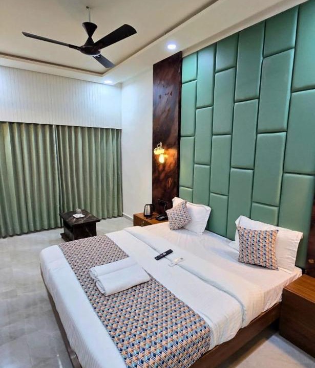 Photo of Bedroom in Mahesana