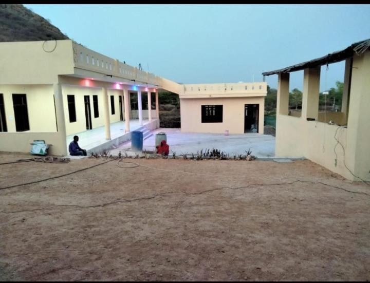 Photo of Others in Bedla