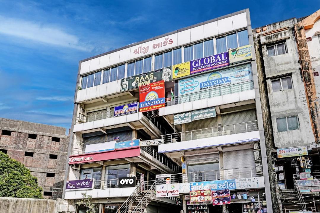 Photo of Buildings in Kamrej