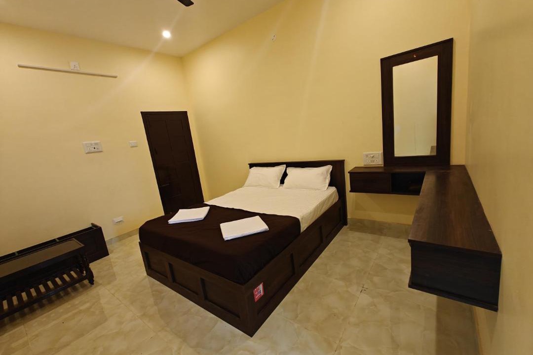 Photo of Bedroom in Tiruchendur