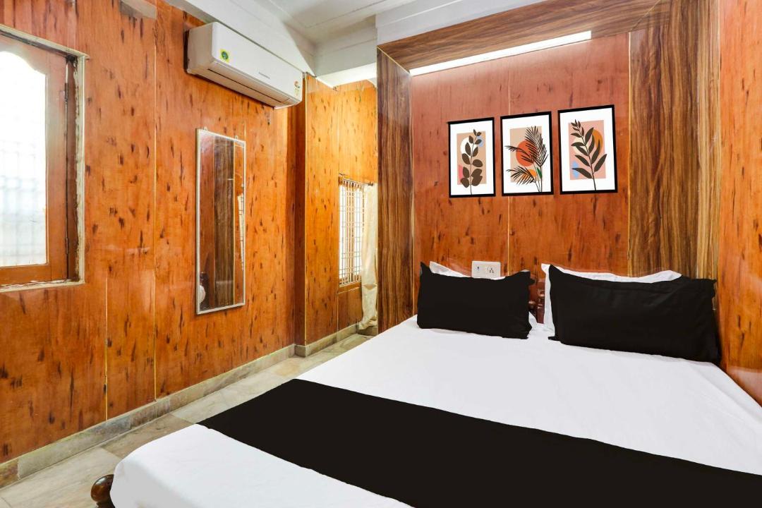 Photo of Bedroom in Warangal