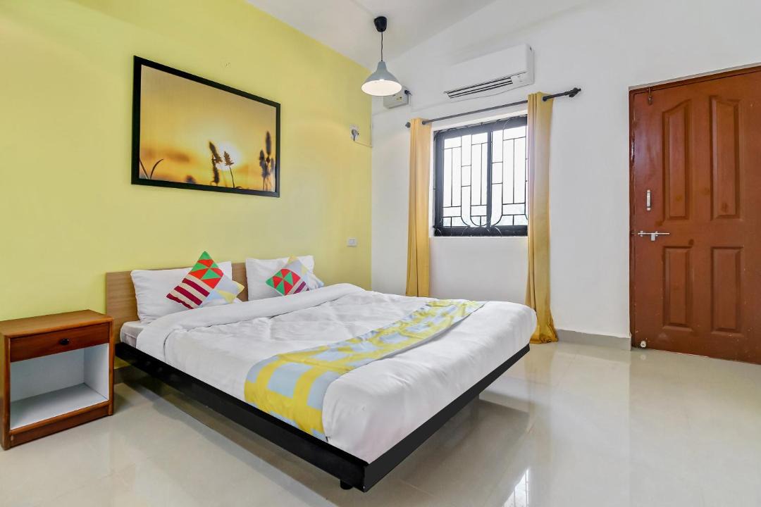 Photo of Bedroom in Pilerne Industrial Estates
