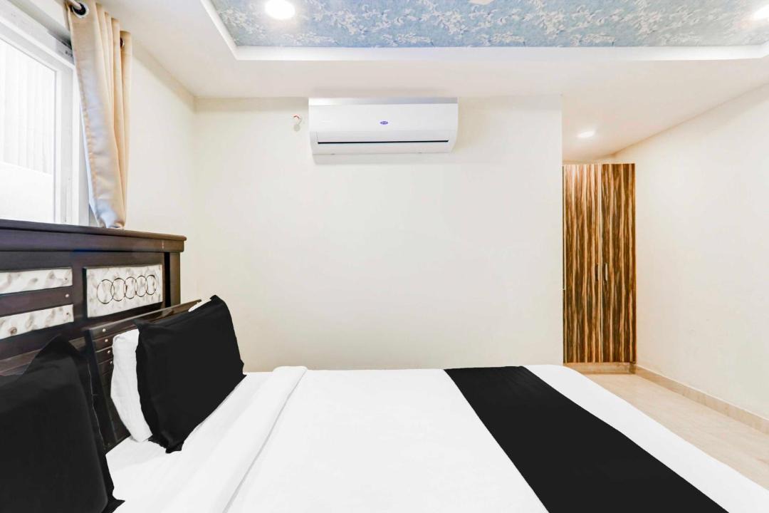 Photo of Bedroom in Warangal