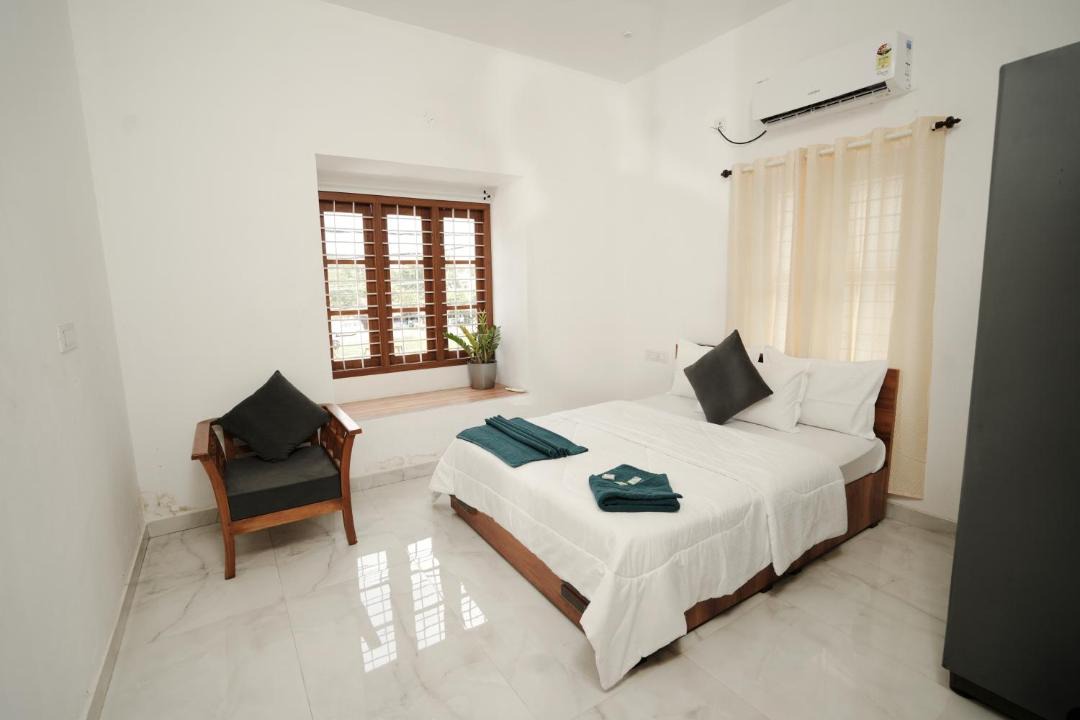 Photo of Bedroom in Alappuzha