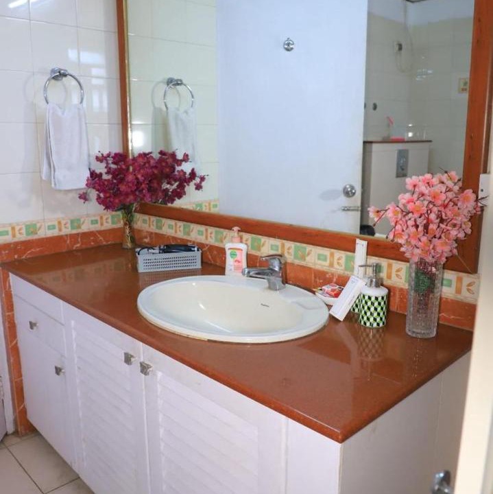 Photo of Bathroom in Sushant Lok