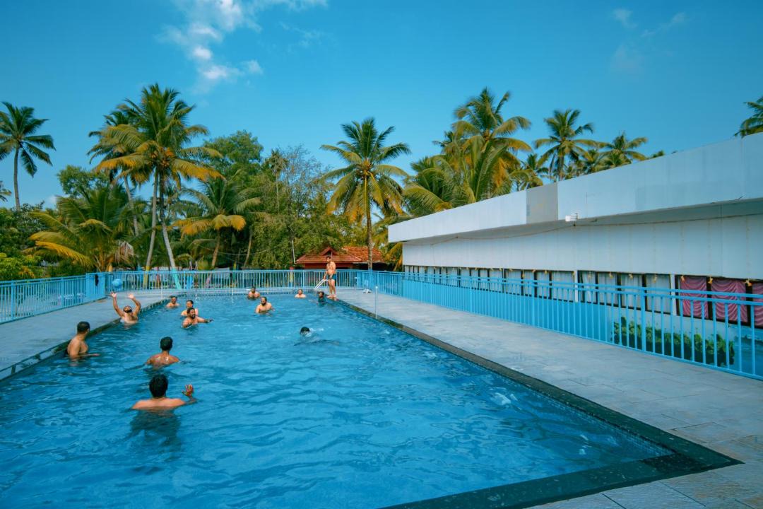Photo of Others in Munroe Island