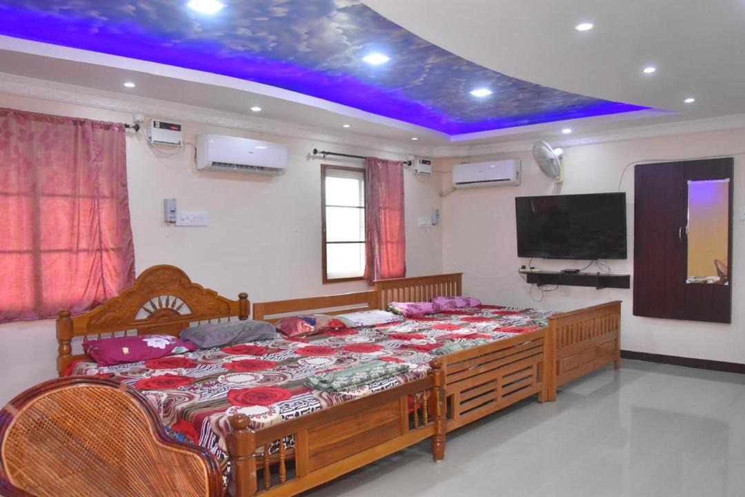 Photo of Bedroom in Courtallam