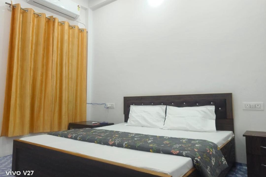 Photo of Bedroom in Phulpur