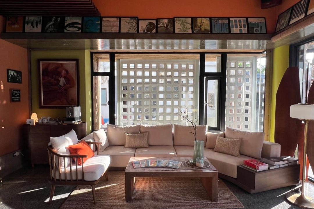 Photo of Livingroom in Big Beach
