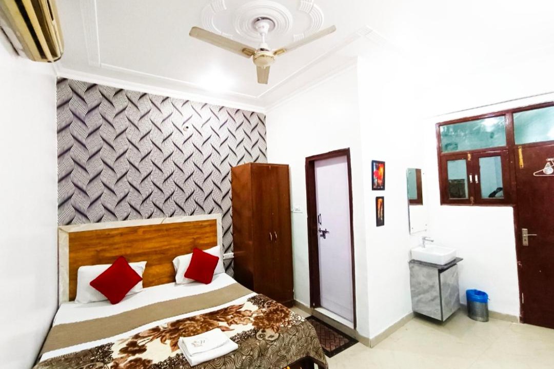 Photo of Bedroom in Nizamuddin