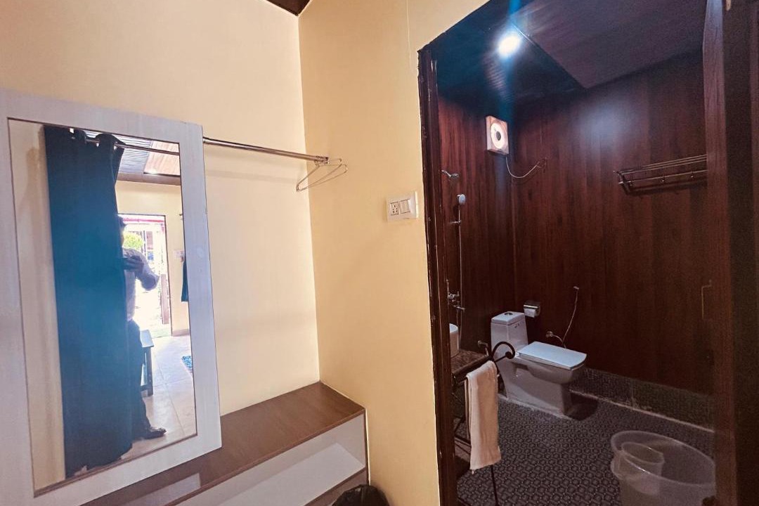 Photo of Bathroom in Narainkoti