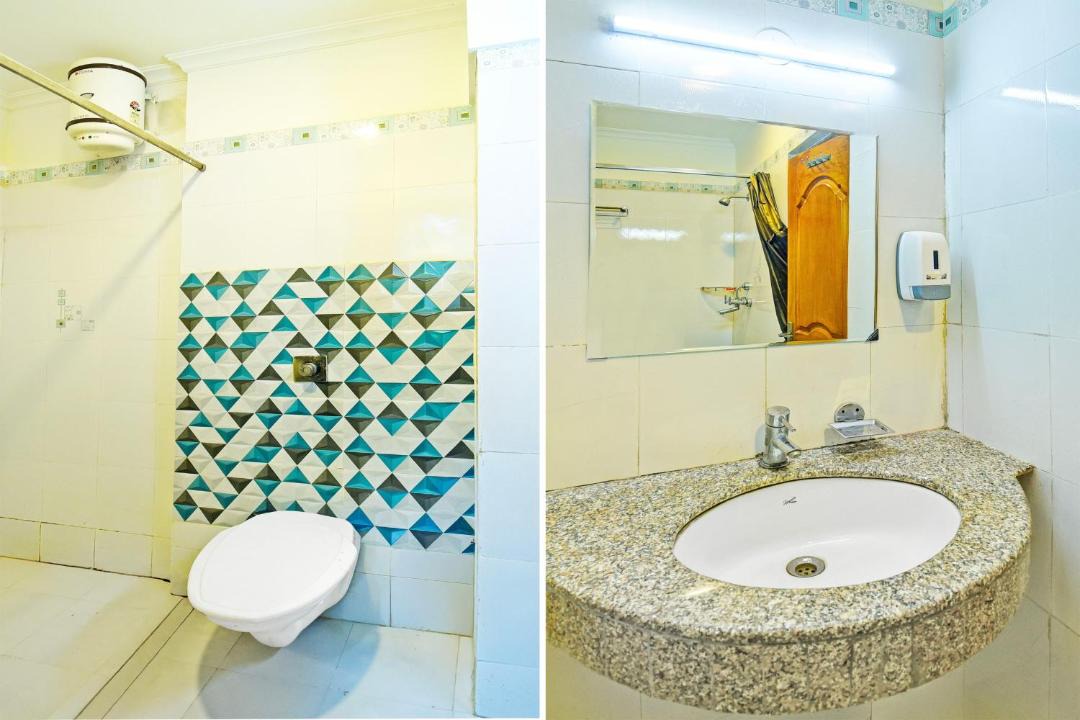 Photo of Bathroom in Malviya Nagar