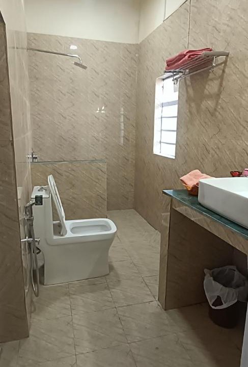 Photo of Bathroom in The Mall Road