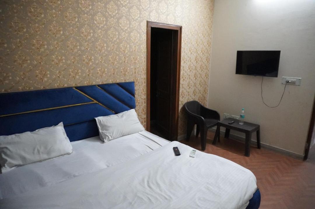 Photo of Bedroom in Malviya Nagar