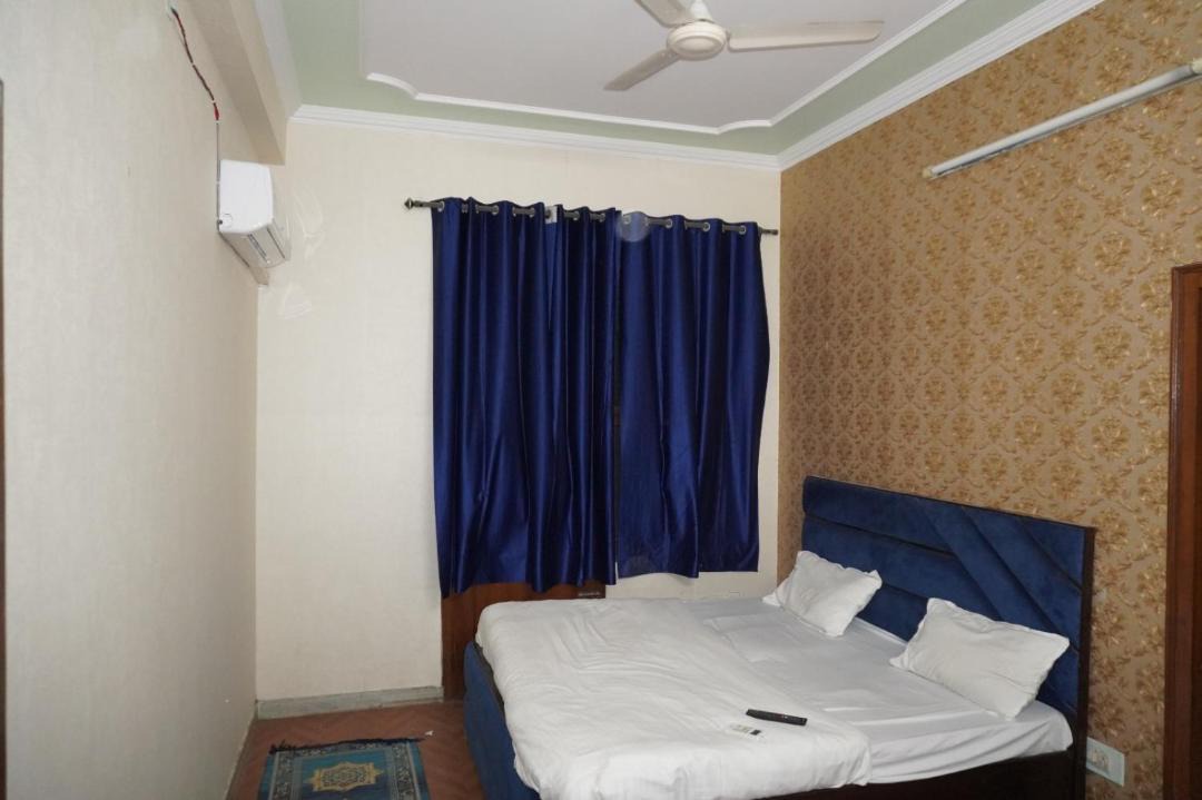 Photo of Bedroom in Malviya Nagar