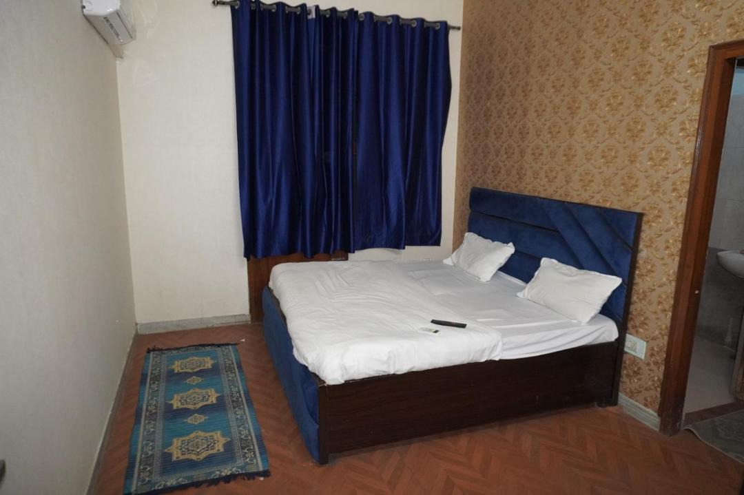 Photo of Bedroom in Malviya Nagar