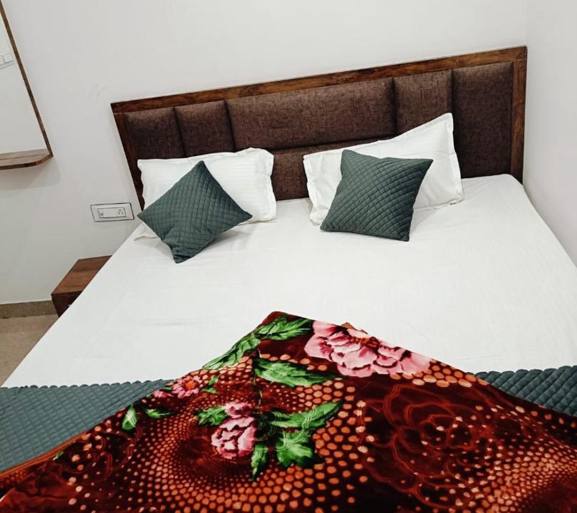 Photo of Bedroom in Khatu