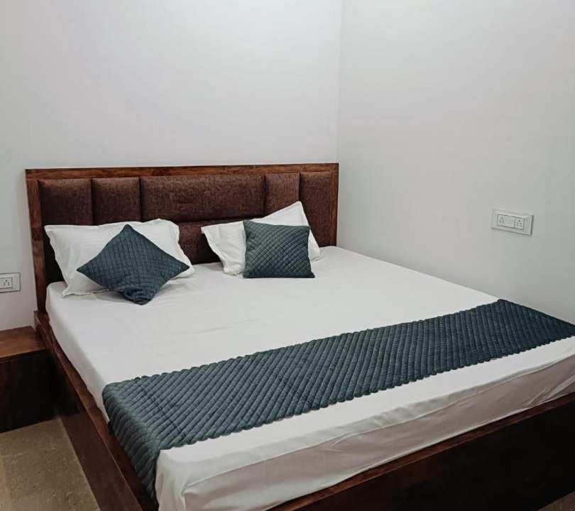 Photo of Bedroom in Khatu