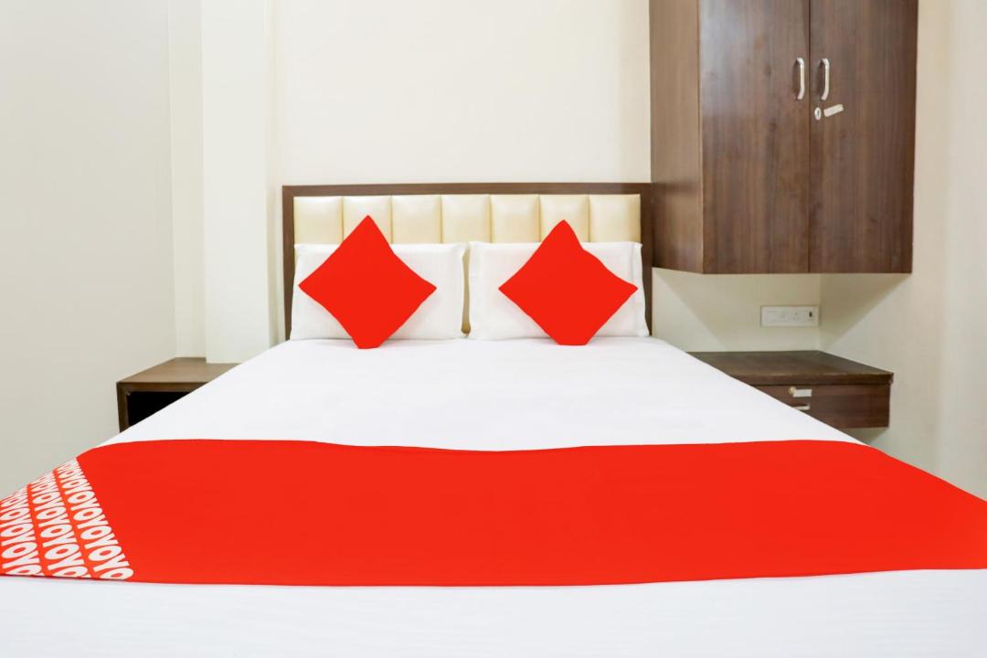 Photo of Bedroom in Alambagh