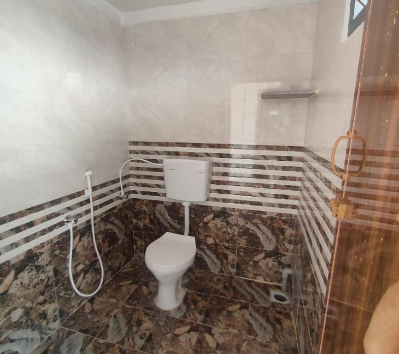 Photo of Bathroom in Courtallam