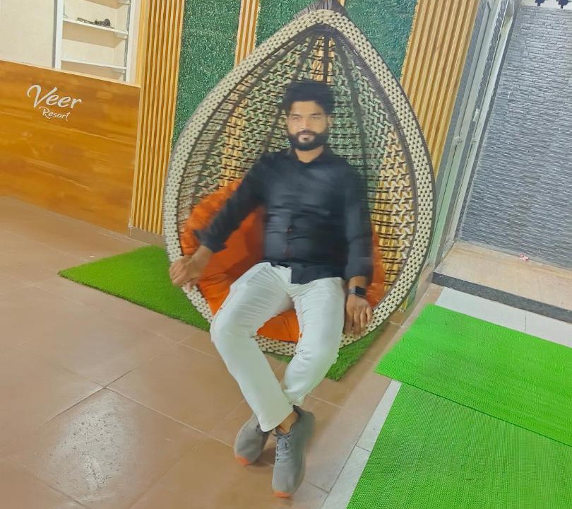 Photo of Human In Picture in Chaksu