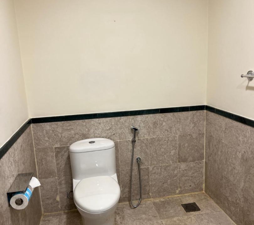 Photo of Bathroom in Imbi