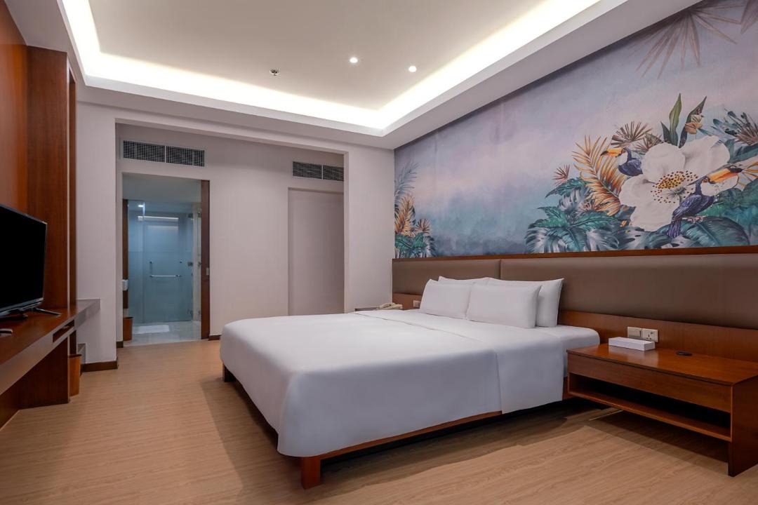 Photo of Bedroom in Mid Valley City