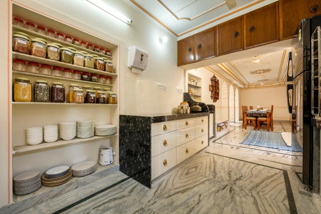 Photo of Kitchen in Pink City