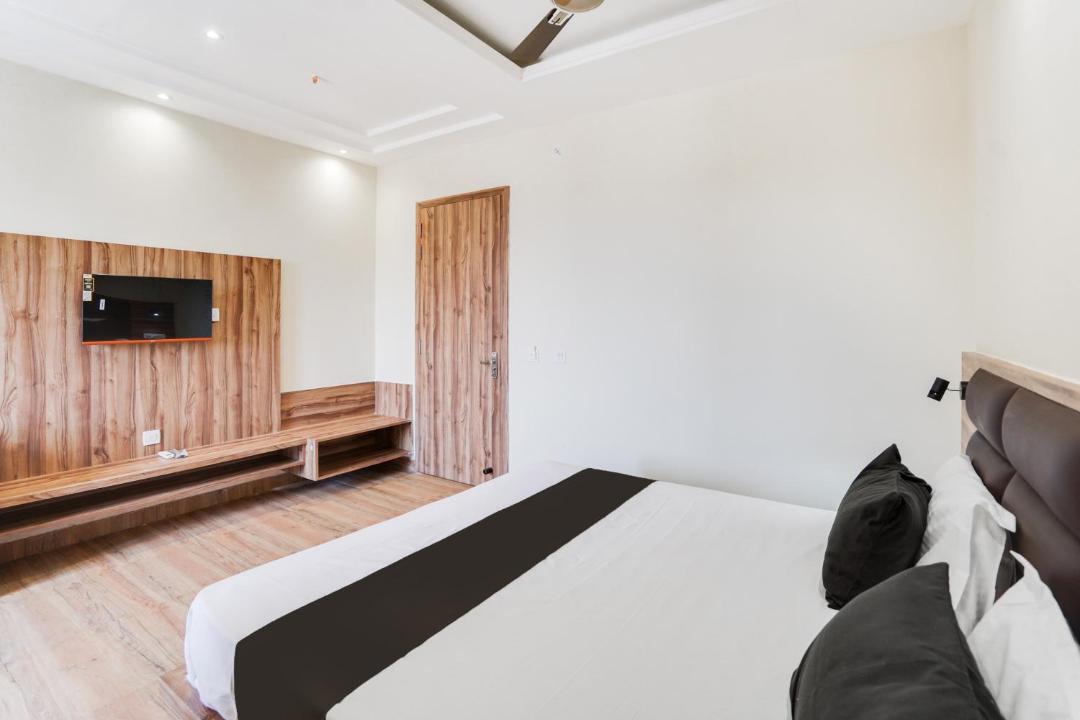 Photo of Bedroom in Kalyanpur