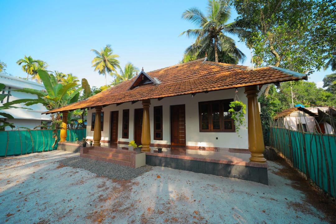 Photo of Others in Munroe Island
